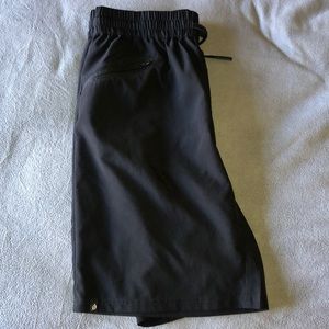 NWOT P’tula men’s shorts